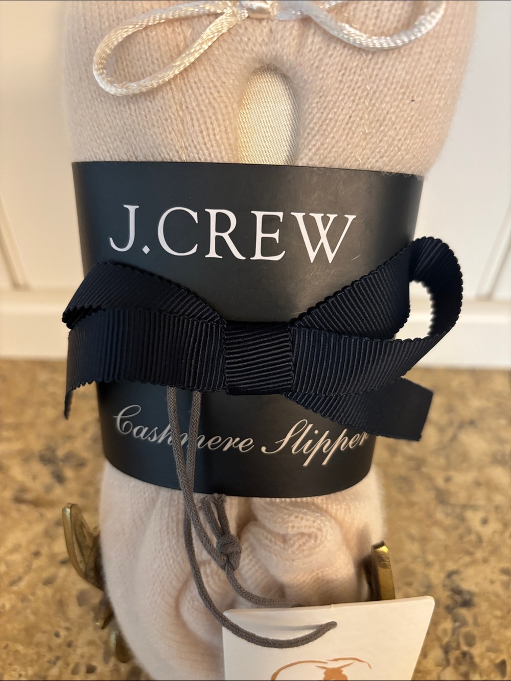NWT J Crew Women’s Cream Cashmere Slippers One Size. - Picture 2 of 6